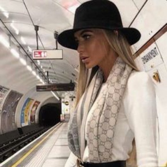 $165 *NEW* COACH Oversized Square Sunglasses (1 Black) - Picture 2 of 8